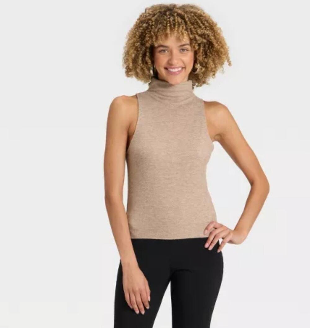 A. New Day Women's Brushed Microfleece Tank Top Oatmeal Medium